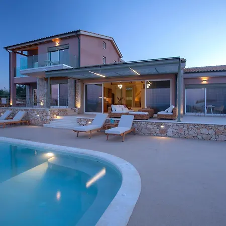 ヴィラ Flomis Luxury *