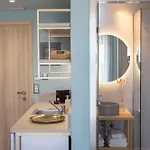 Flomis Luxury * Apolpaina