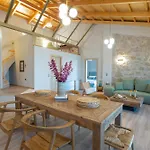 Flomis Luxury Apolpaina