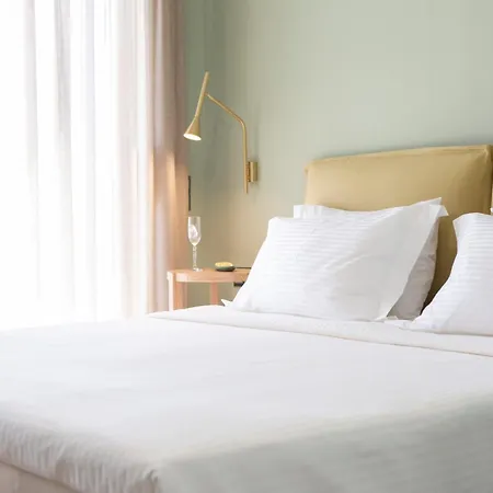 Flomis Luxury Villa *